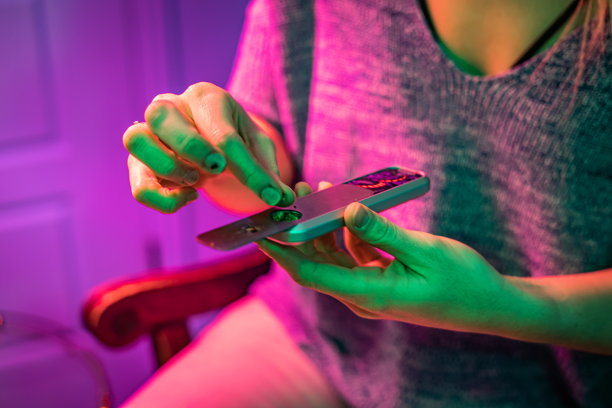 Loading the OASIS slide mechanism